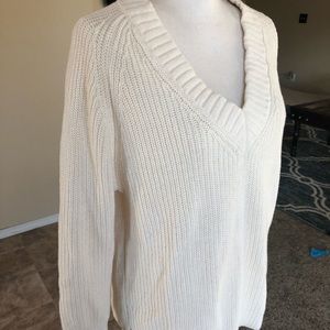 Express XS Cream V-neck Sweater